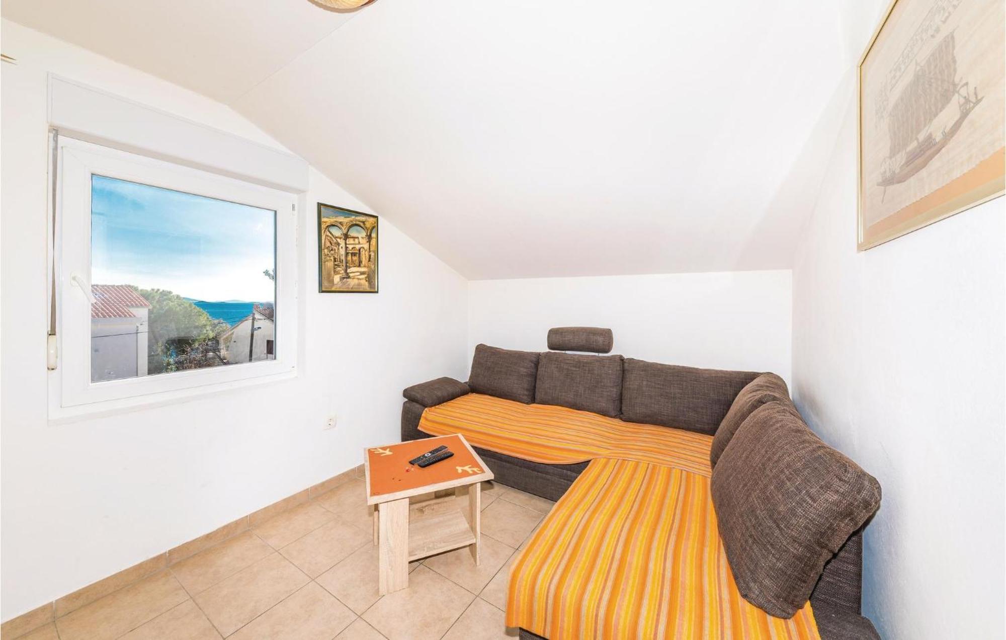 Gorgeous Apartment In Seget Vranjica Esterno foto